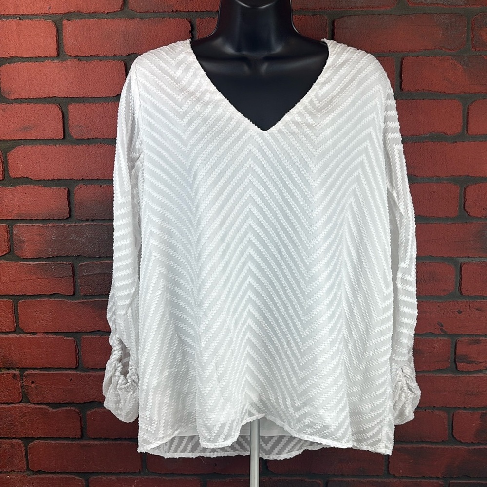 Pink Lily Shirt Womans Large White
